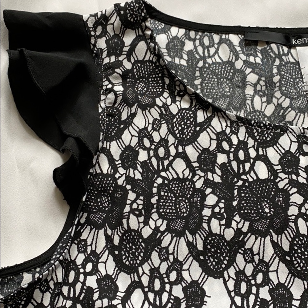 Kensie Black & White Blouse - Picture 3 of 7